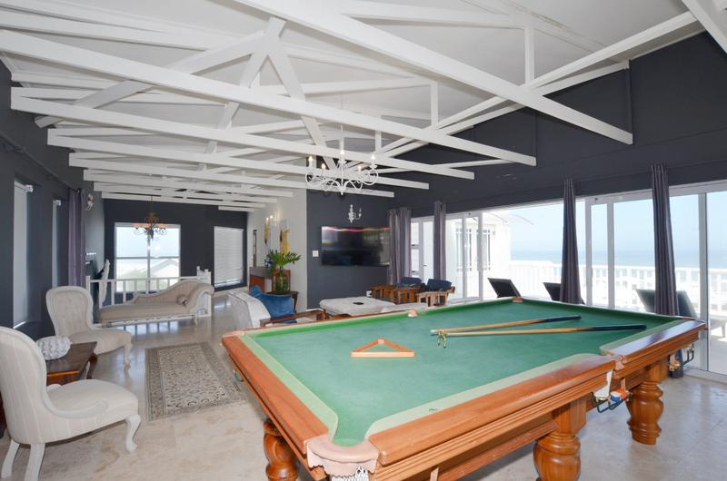 4 Bedroom Property for Sale in Pearl Bay Western Cape